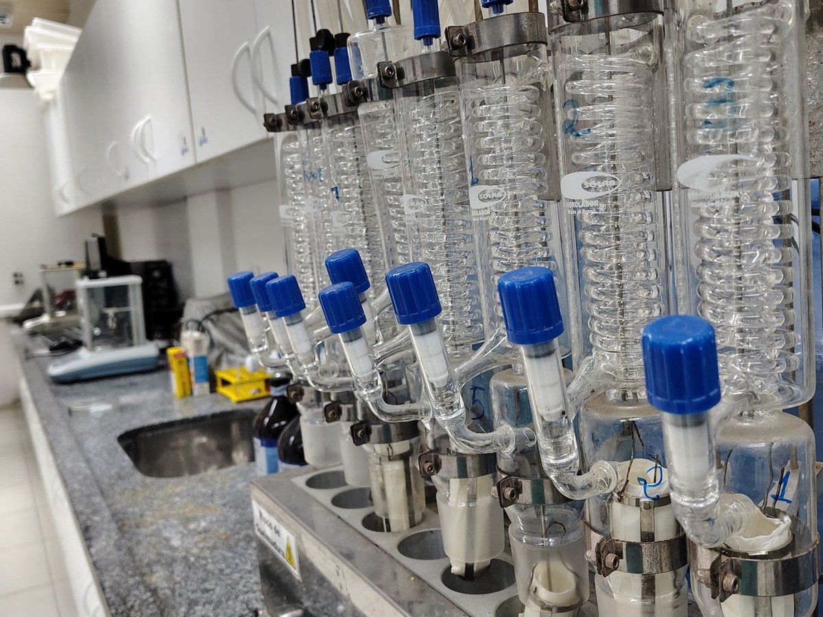 Modern protein purification laboratory